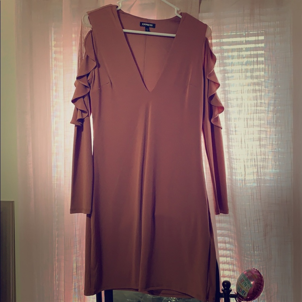 Express Dress Short